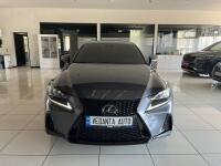 Lexus IS300 (2017)