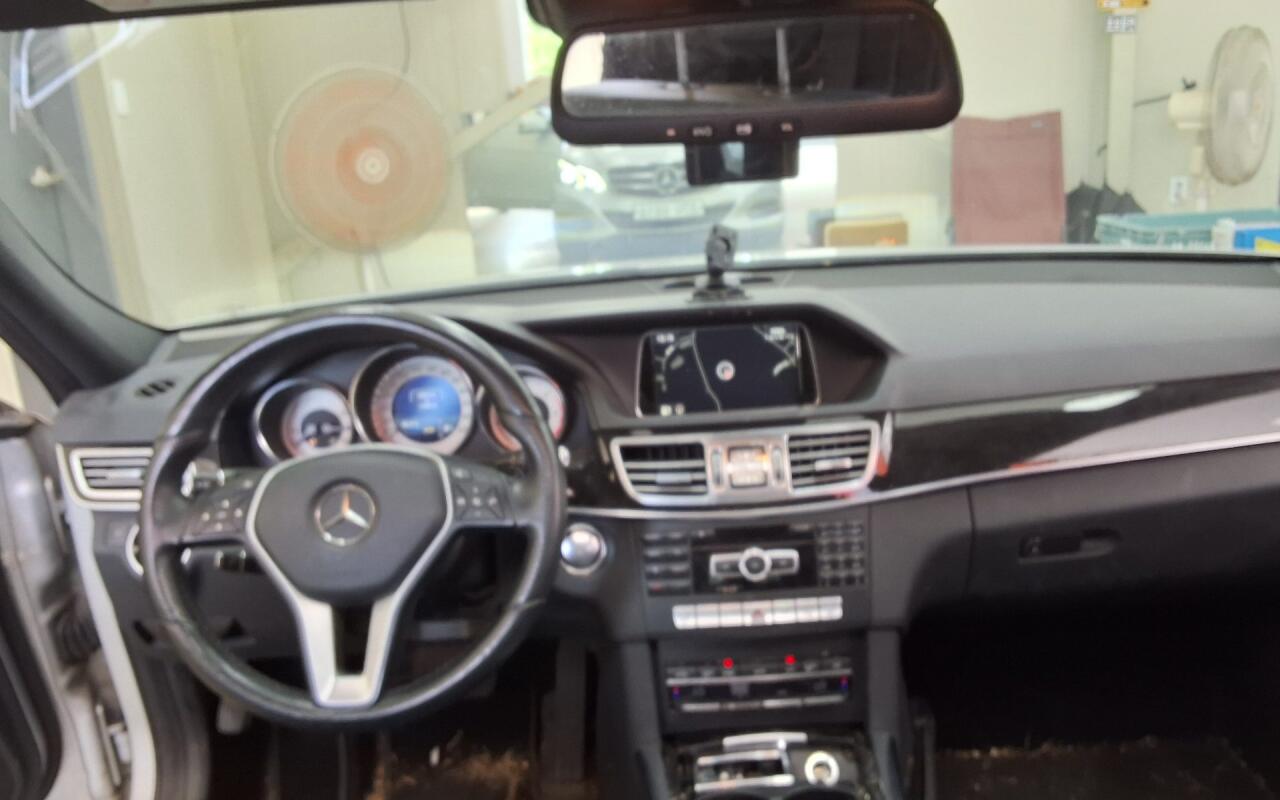 Mercedes E250 (2014)