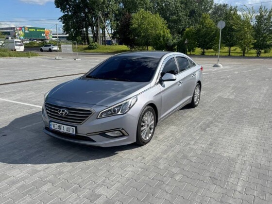 Hyundai Sonata (2015)
