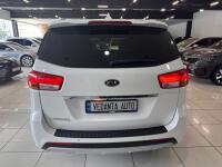 Kia Carnival (2016)