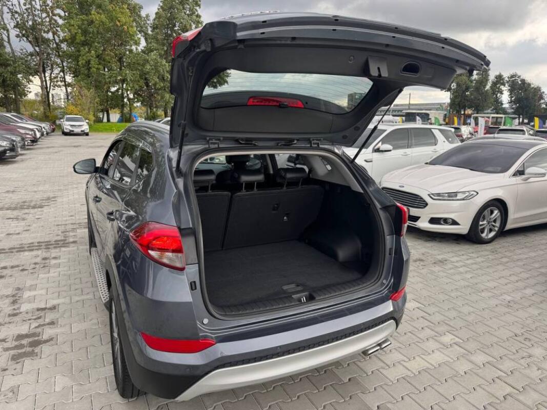 Hyundai Tucson (2016) Hyundai Tucson (2016)