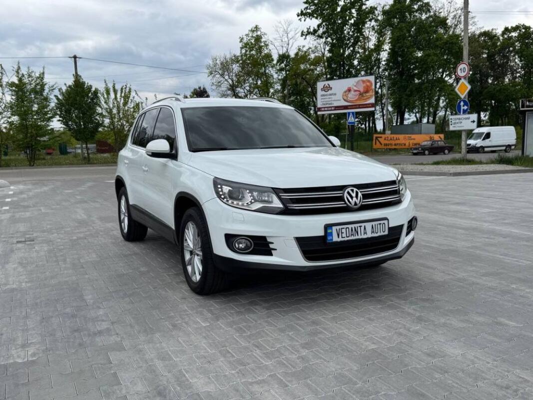 Volkswagen Tiguan (2015)