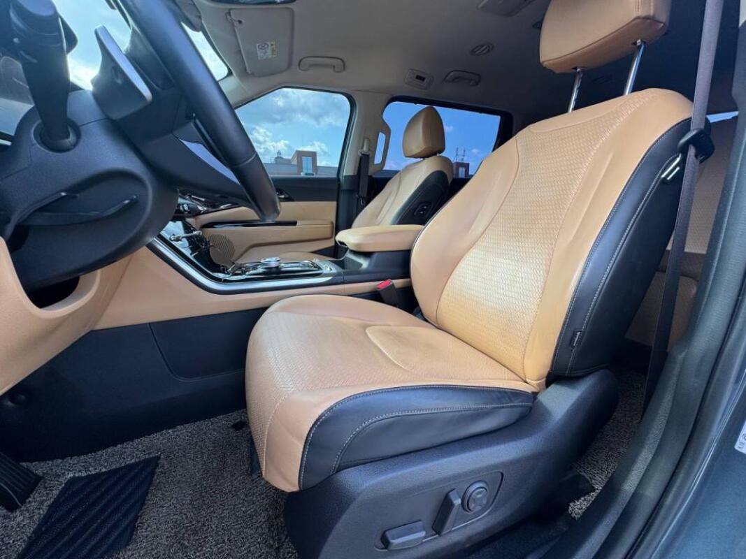 Kia Carnival (2021)