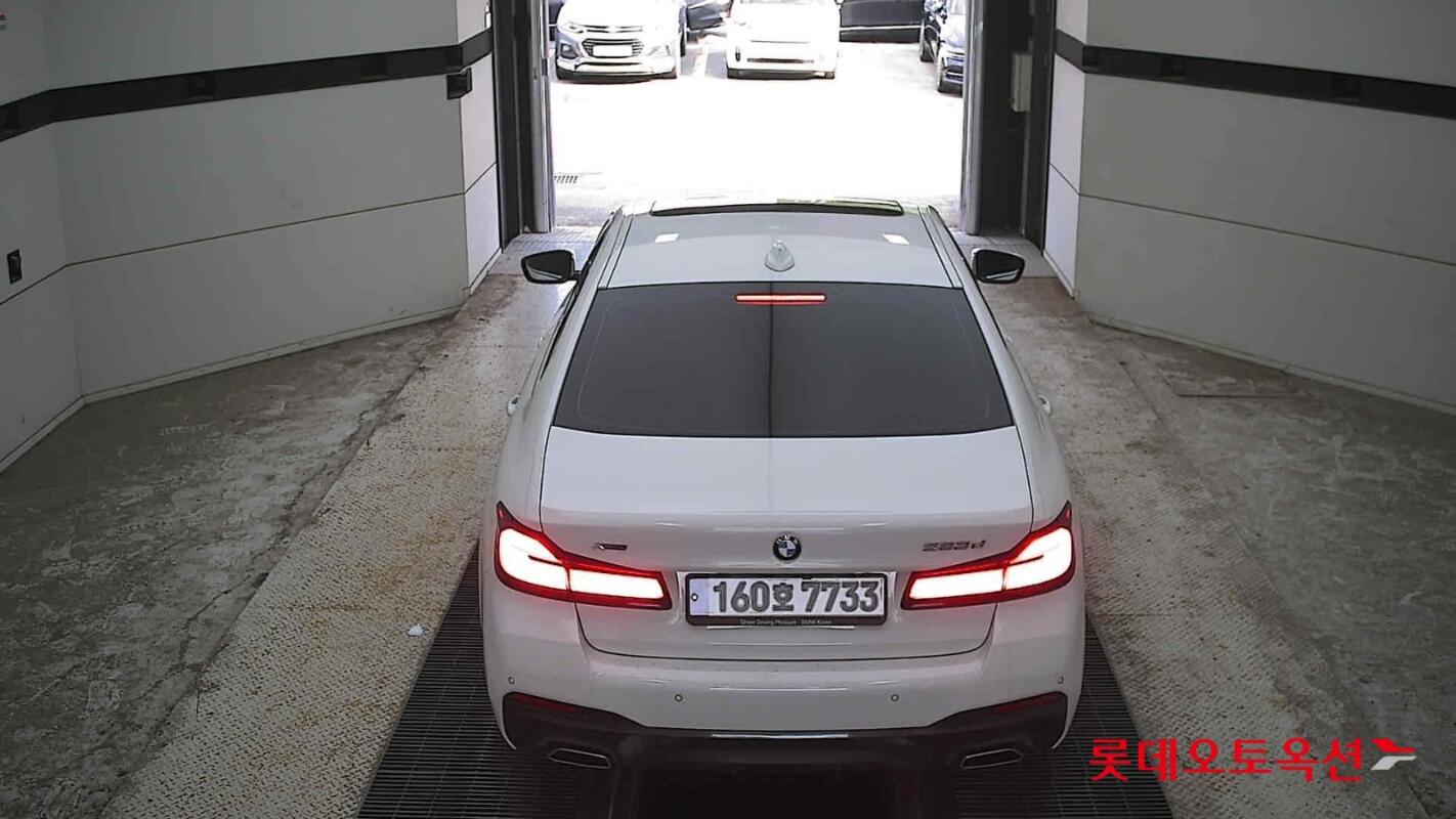 BMW 523d (2021)