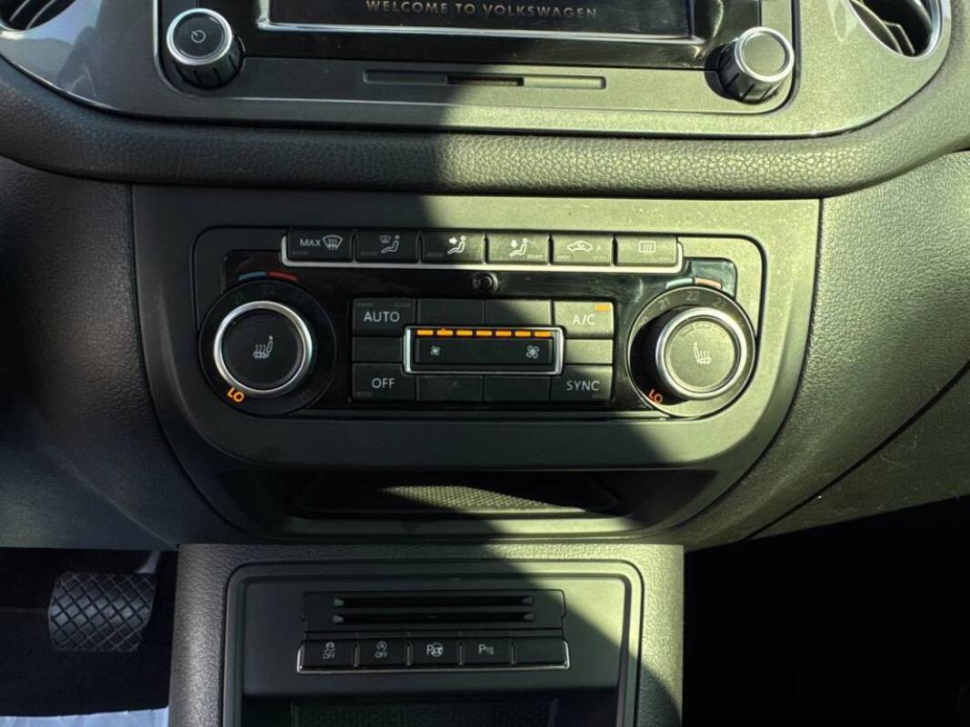 Volkswagen Tiguan (2015)