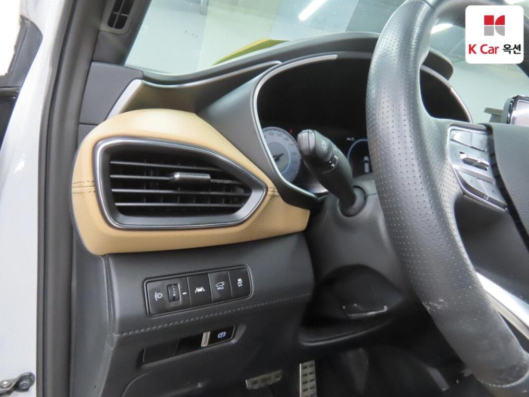 Hyundai SantaFe (2023)