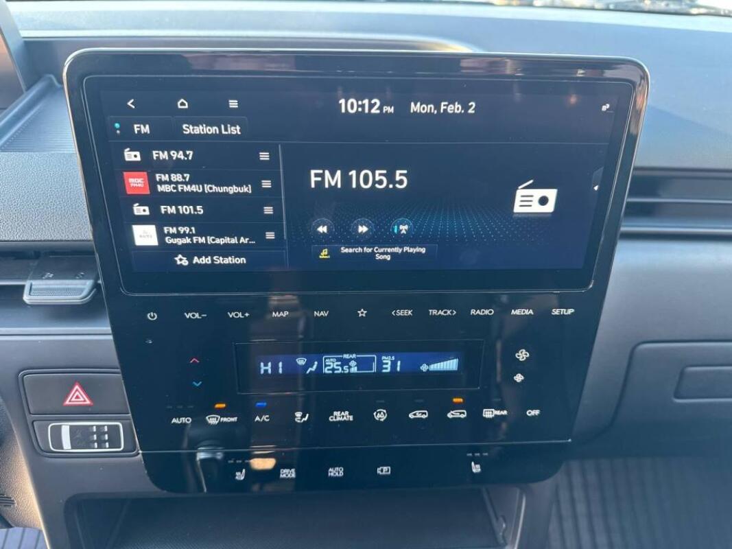 Hyundai Staria (2024)