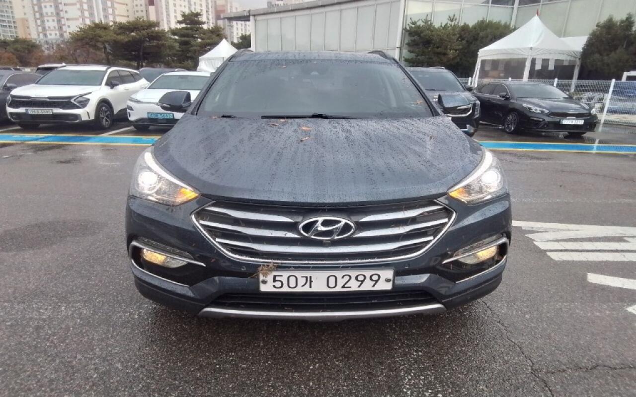 Hyundai SantaFe (2016)