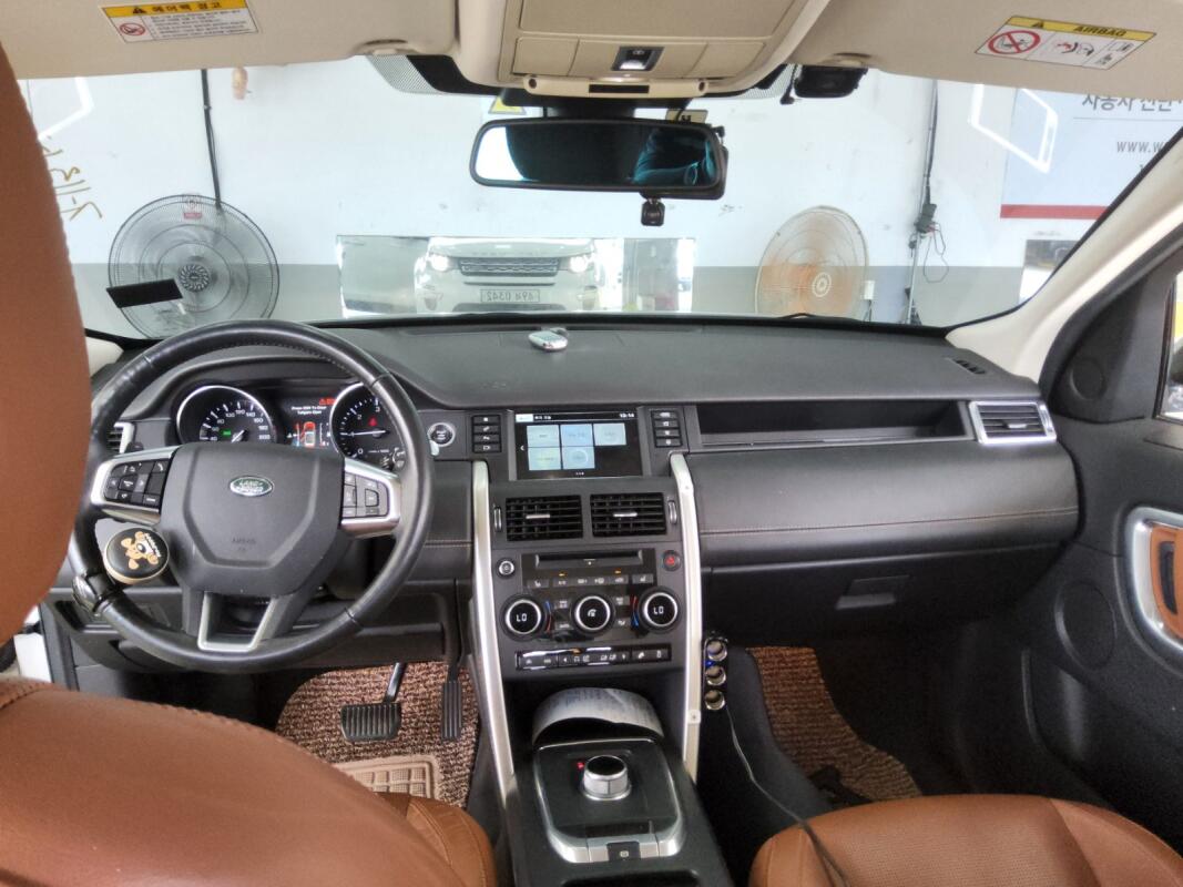 Land Rover Discovery Sport (2015)