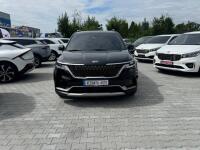 Kia Carnival (2021)