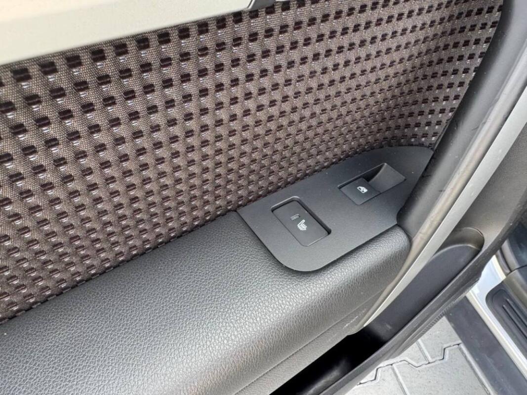Chevrolet	Captiva (2015)
