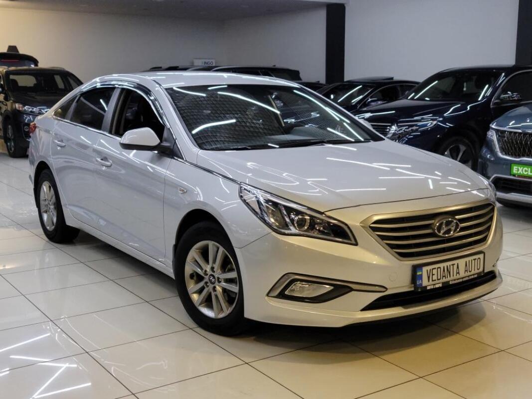 Hyundai Sonata (2015)