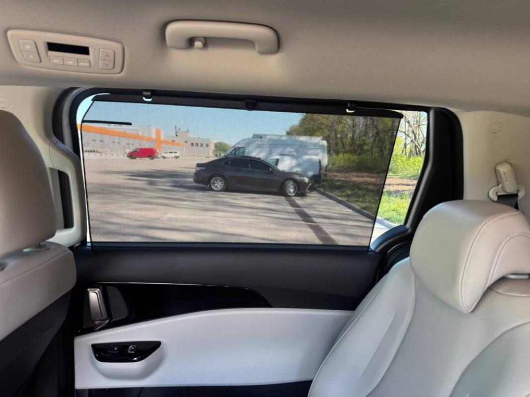 Kia Carnival (2023)