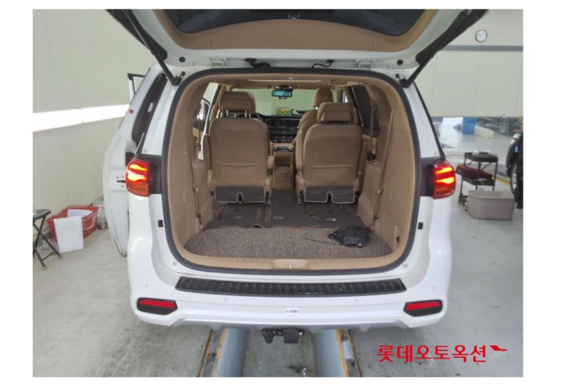 Kia Carnival (2018)