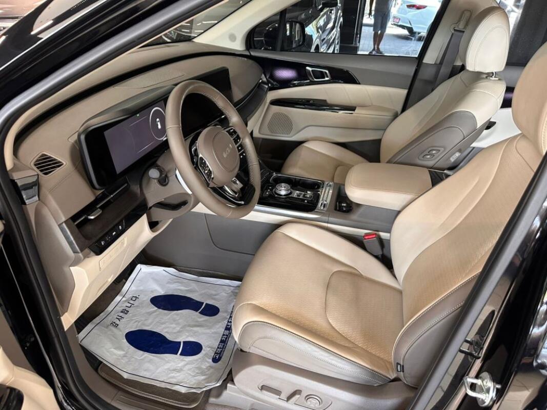 Kia Carnival (2022)