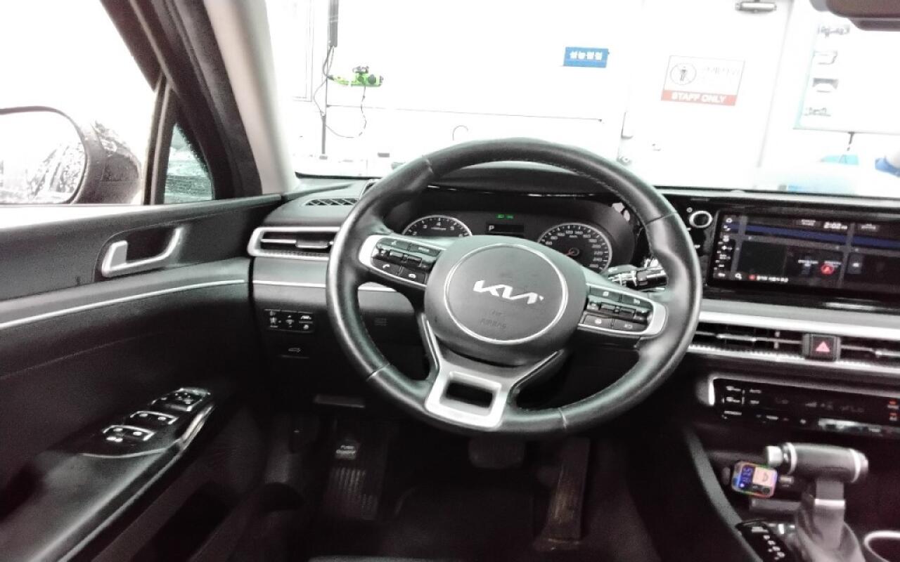 Kia K5 (2022)