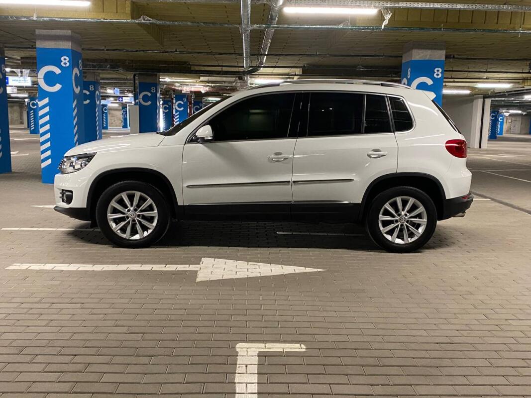 Volkswagen Tiguan (2014)