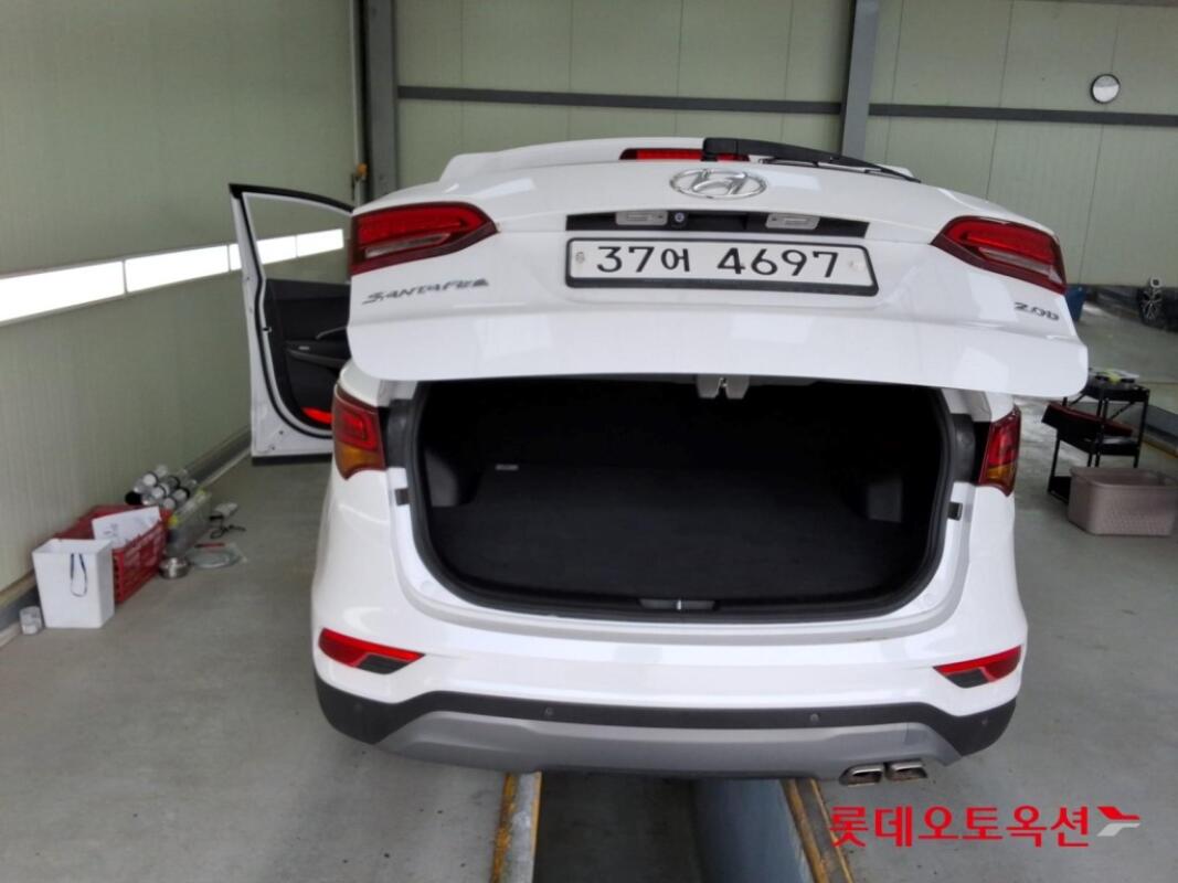 Hyundai SantaFe (2017)