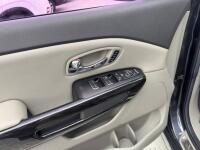 Kia Carnival (2016)