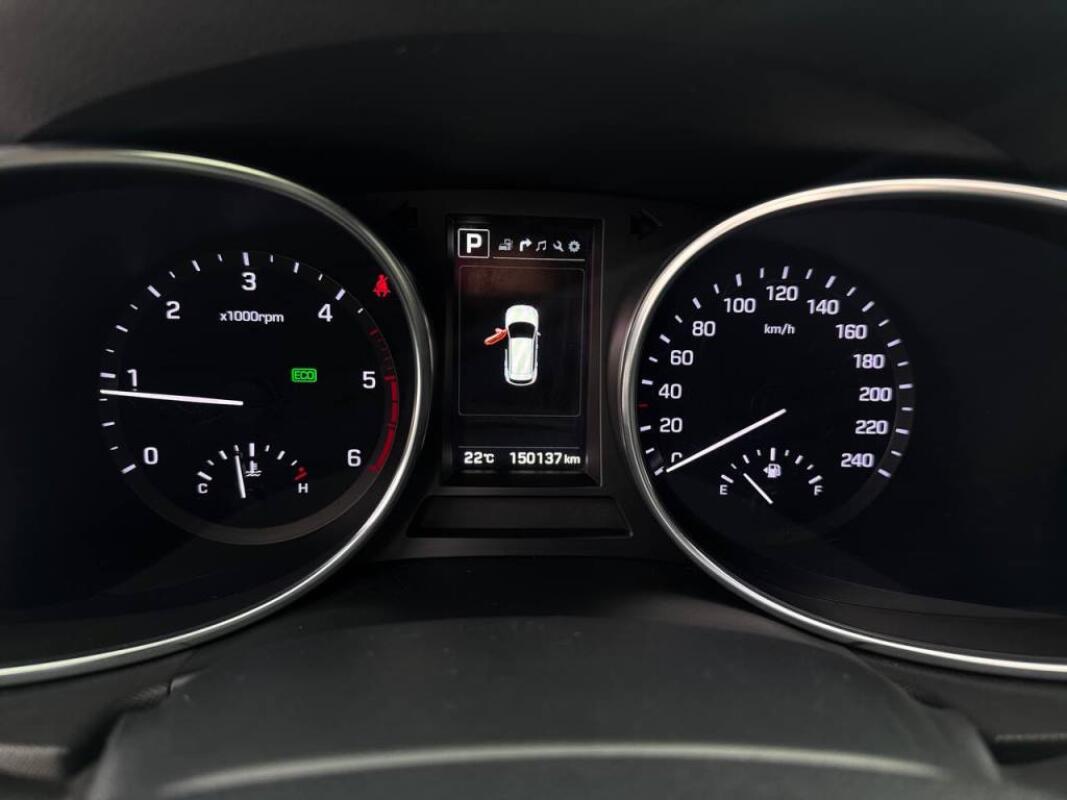 Hyundai SantaFe (2016)