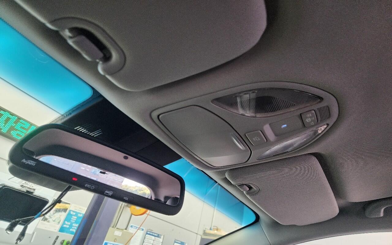 Hyundai Santa Fe (2017)