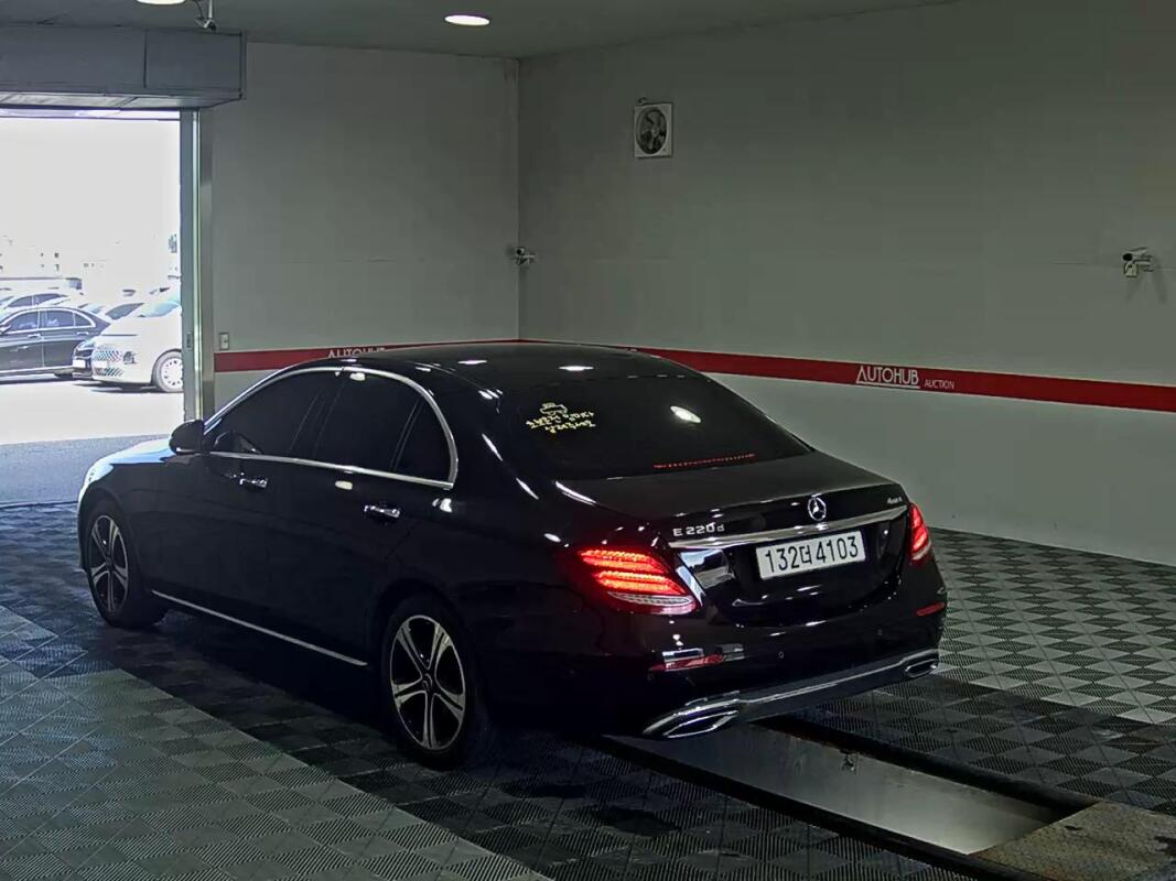 Mercedes E220d (2017)