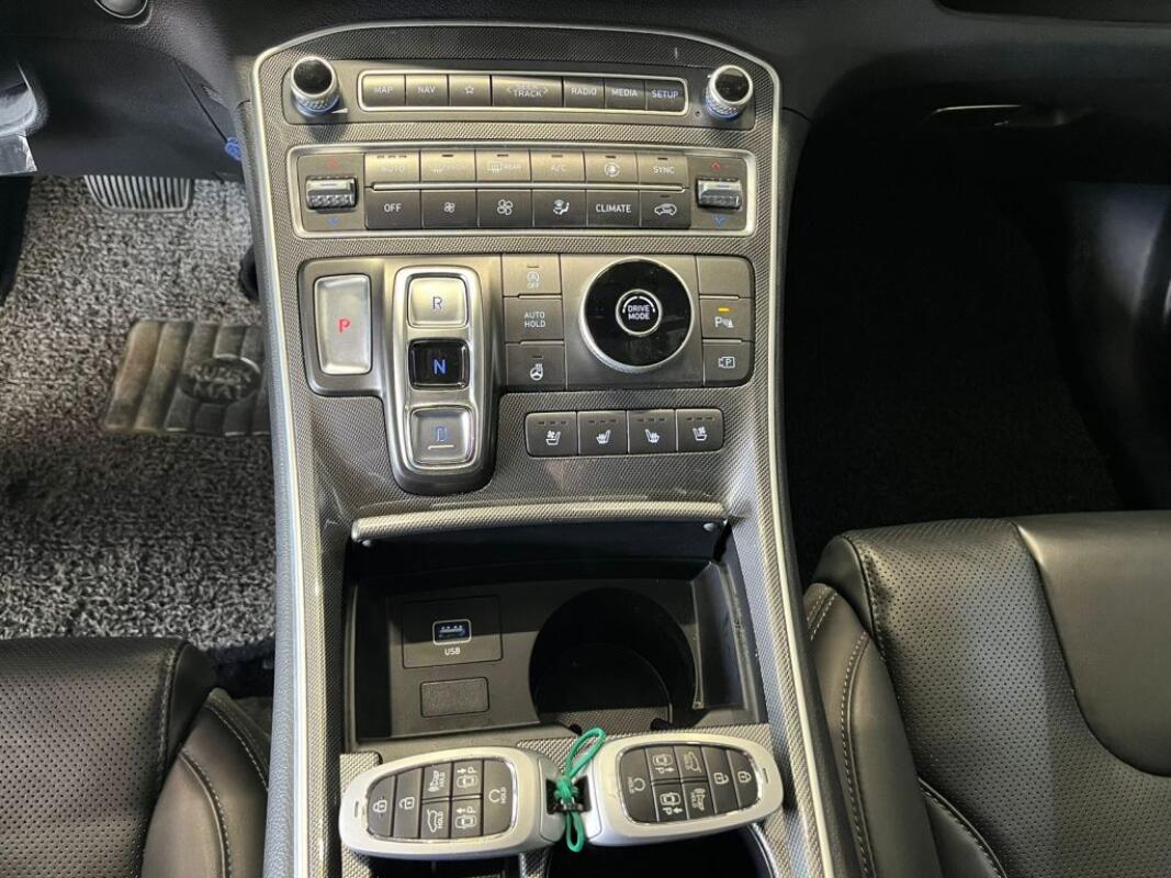 Hyundai SantaFe (2020)