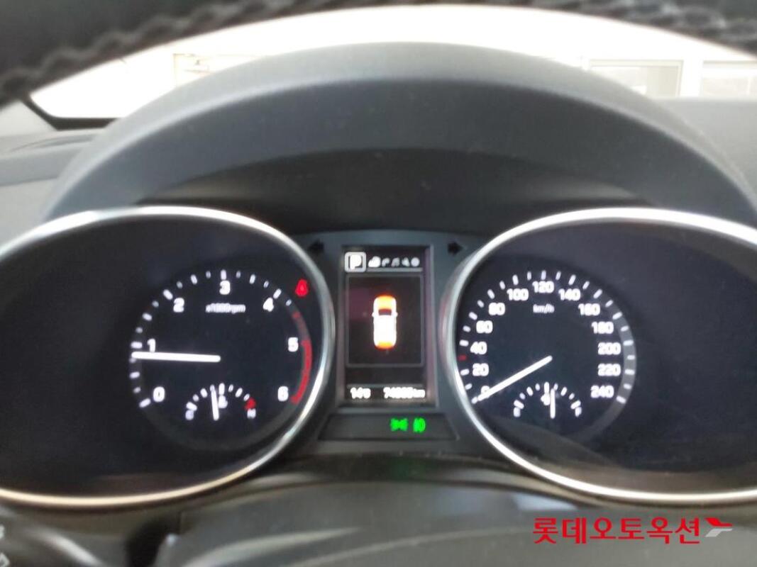 Hyundai SantaFe (2015)