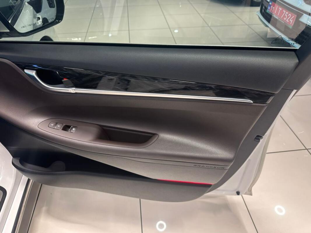 Hyundai Grandeur (2017)
