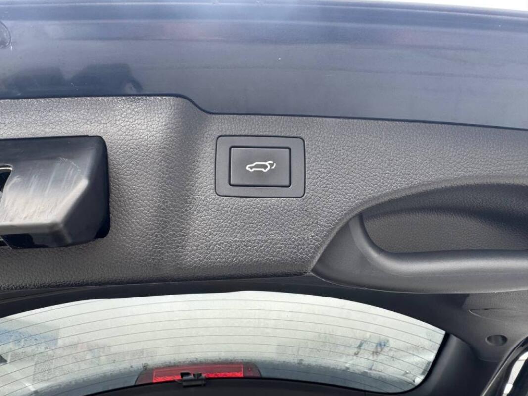 Hyundai SantaFe (2016)