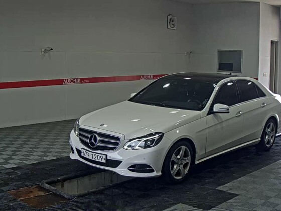 Mercedes E250 (2014)