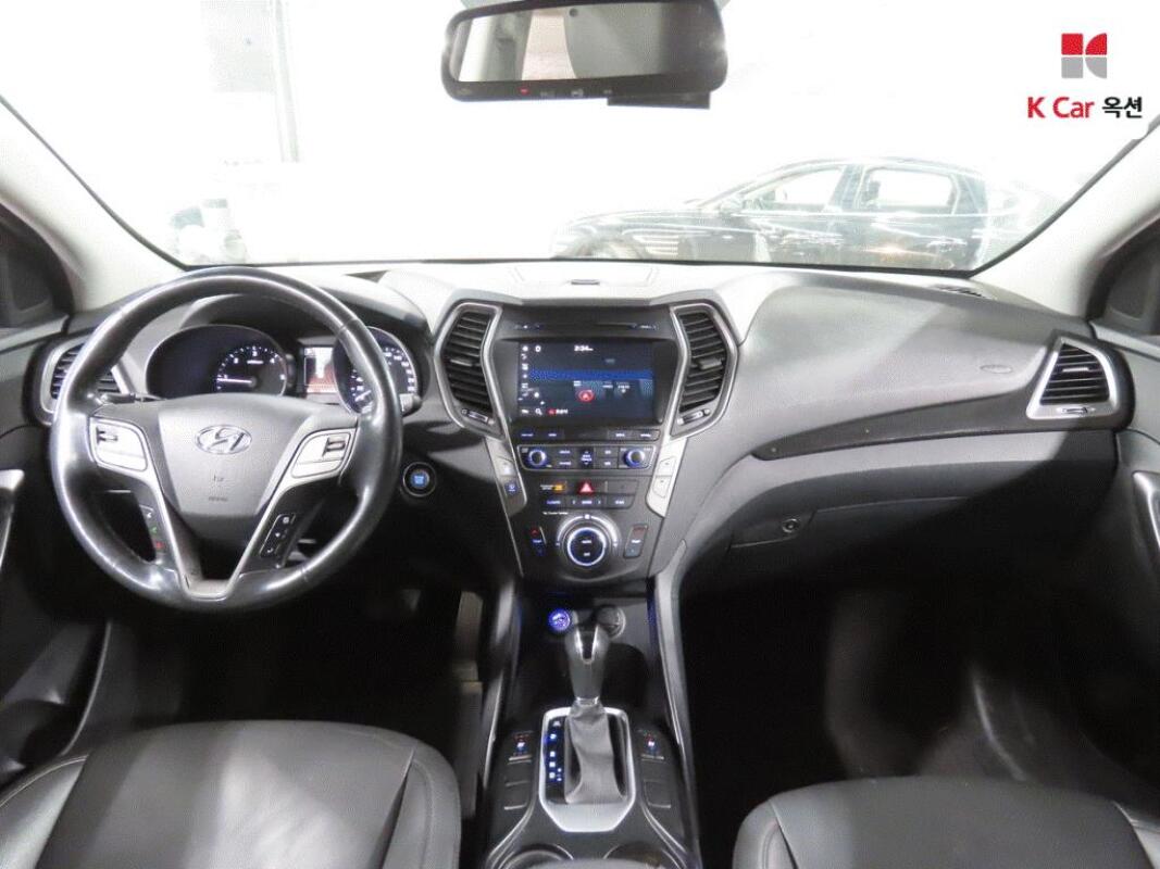 Hyundai SantaFe (2016)