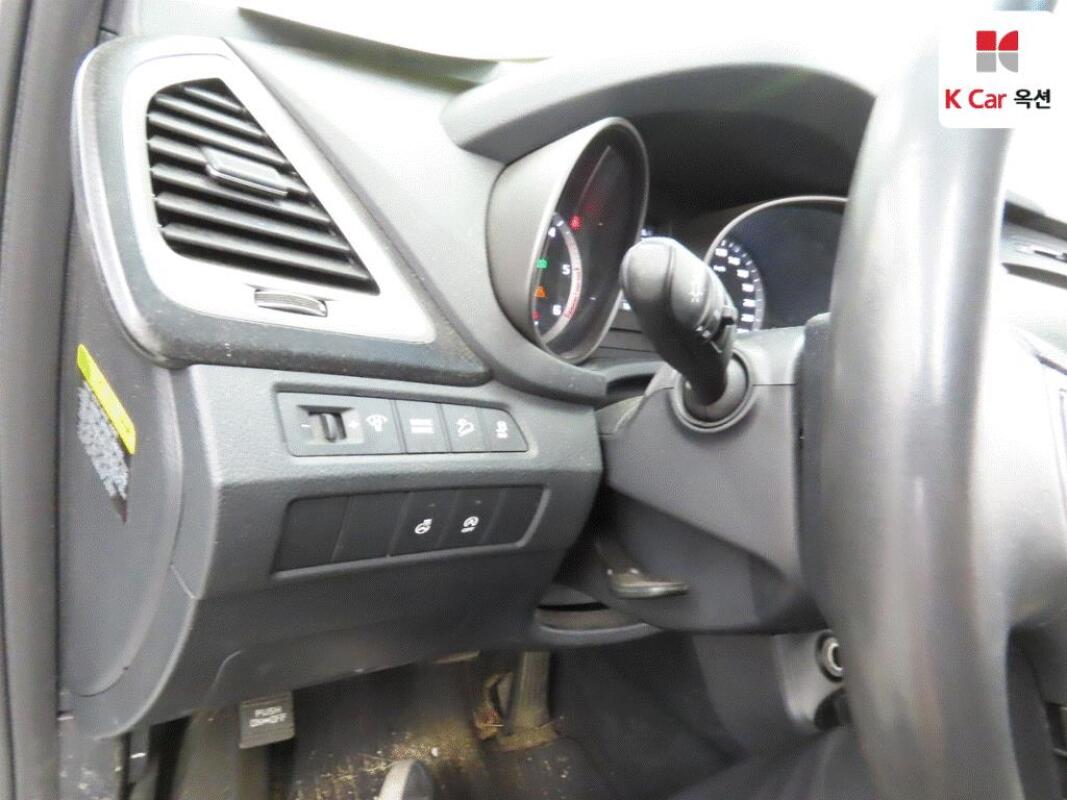 Hyundai SantaFe (2017)