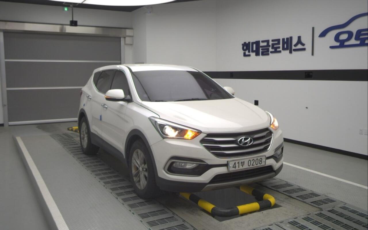 Hyundai SantaFe (2016)