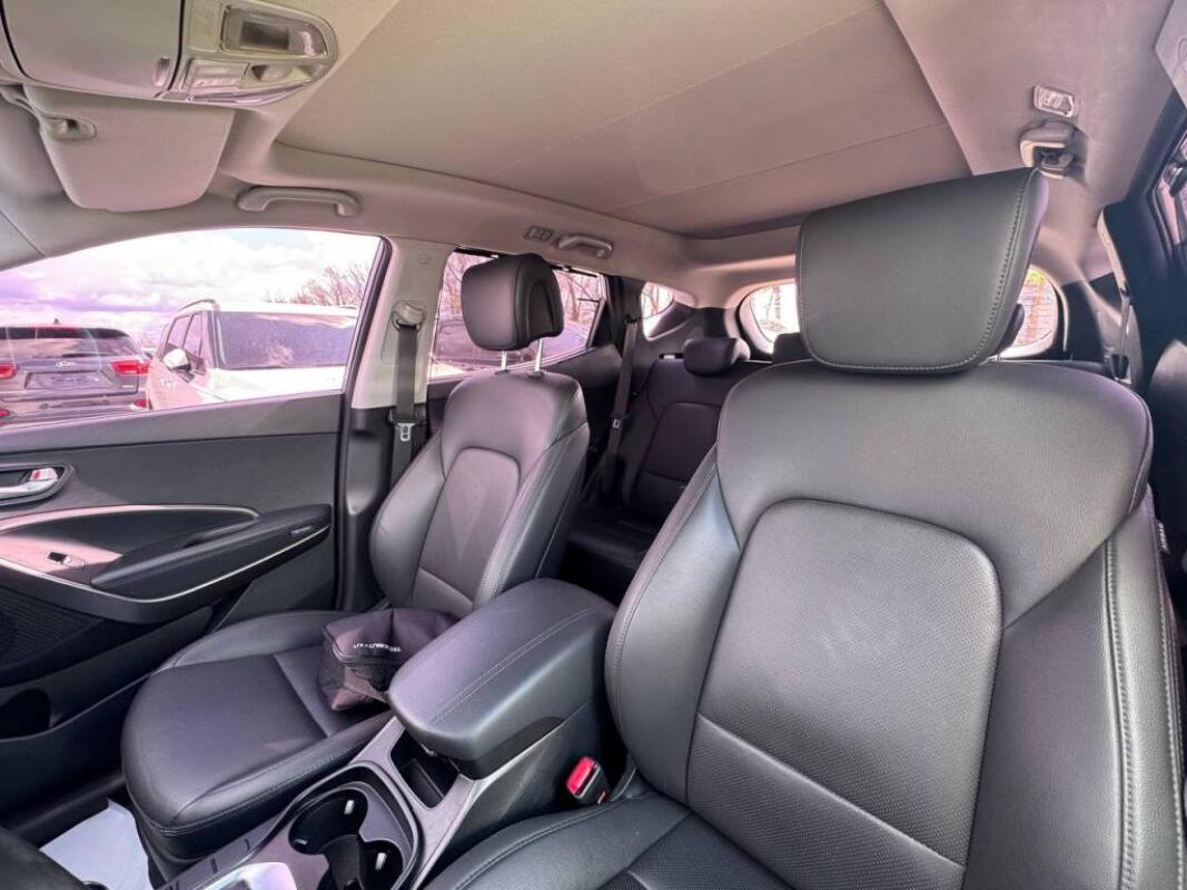 Hyundai SantaFe (2015)