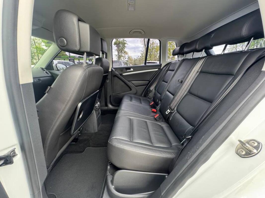 Volkswagen Tiguan (2015)