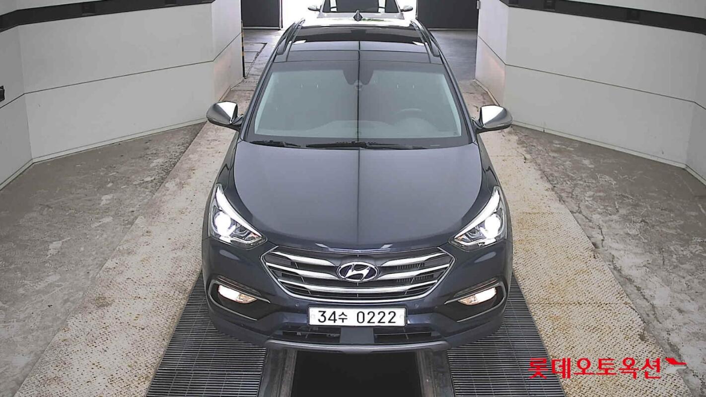 Hyundai Santa Fe (2016)
