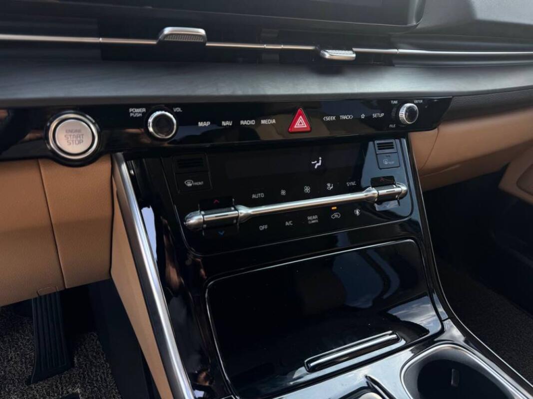 Kia Carnival (2021)