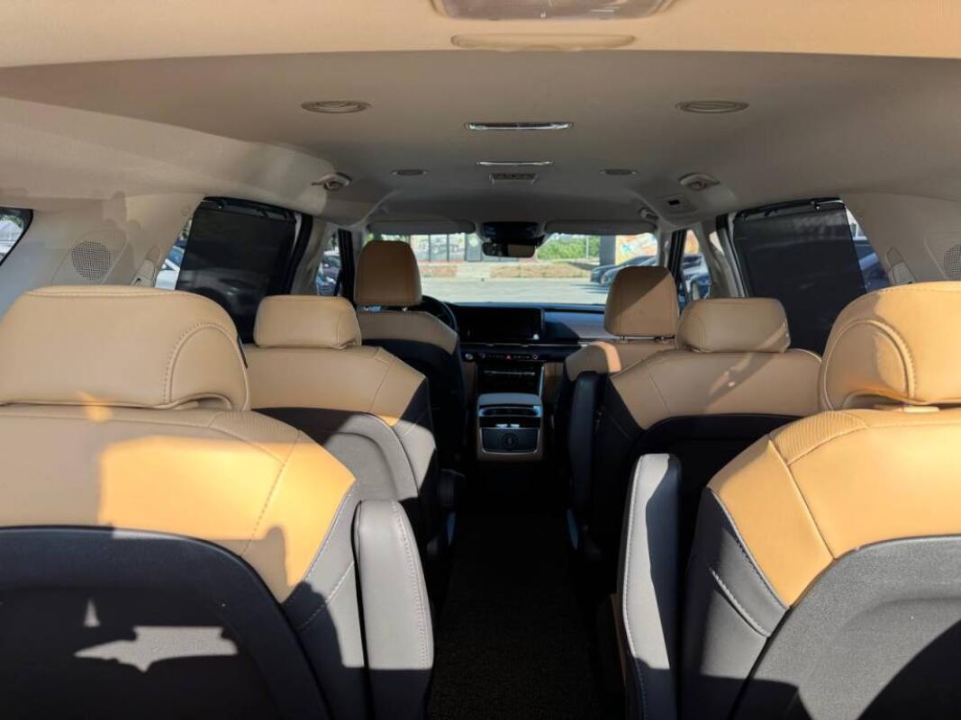 Kia Carnival (2022)
