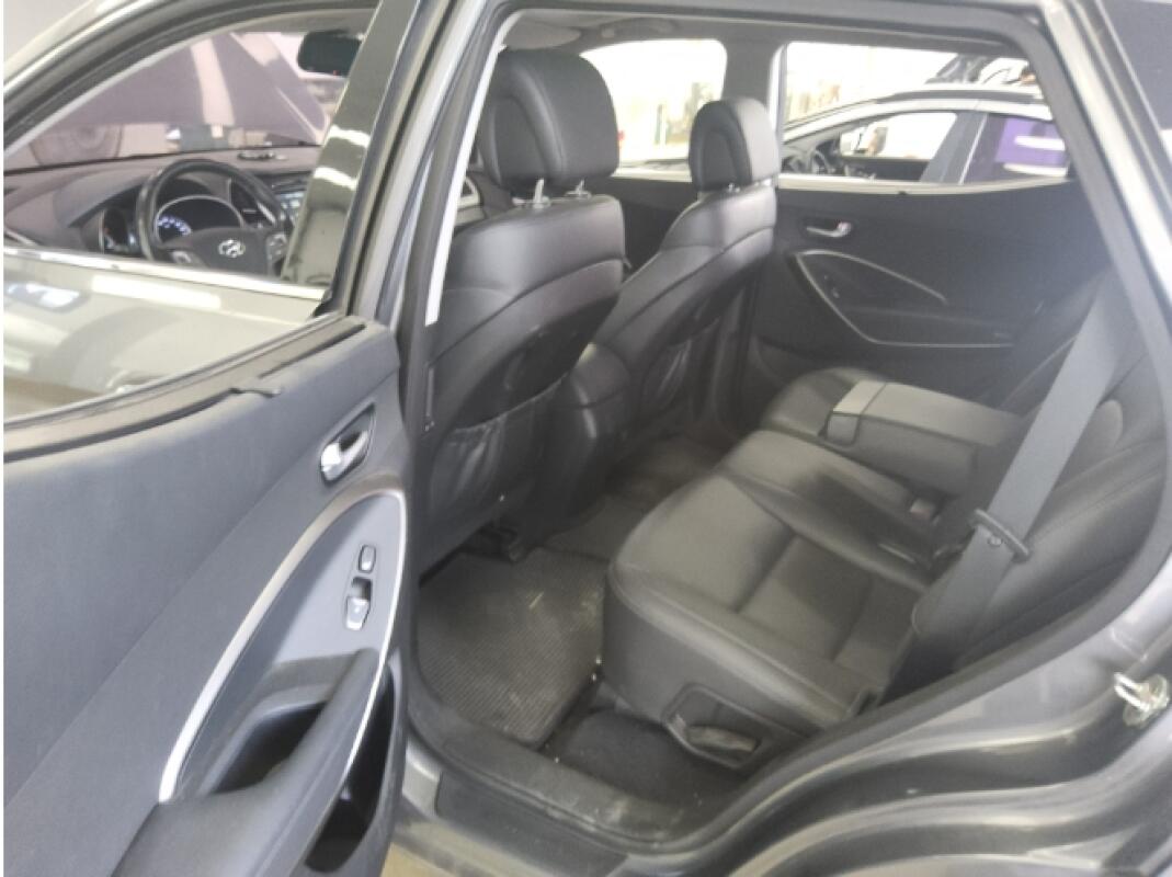 Hyundai SantaFe (2015)
