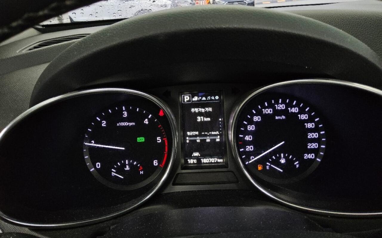 Hyundai SantaFe (2015)