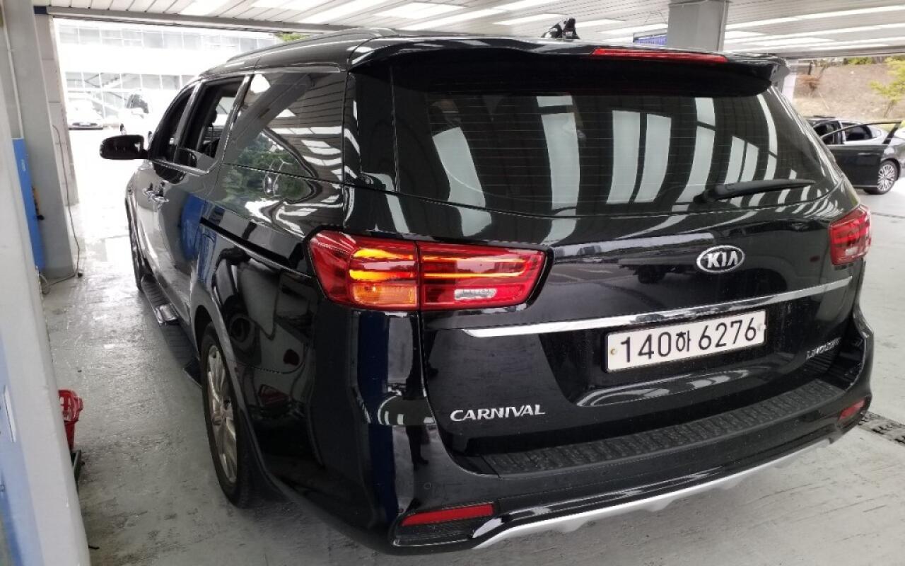 Kia Carnival (2020)