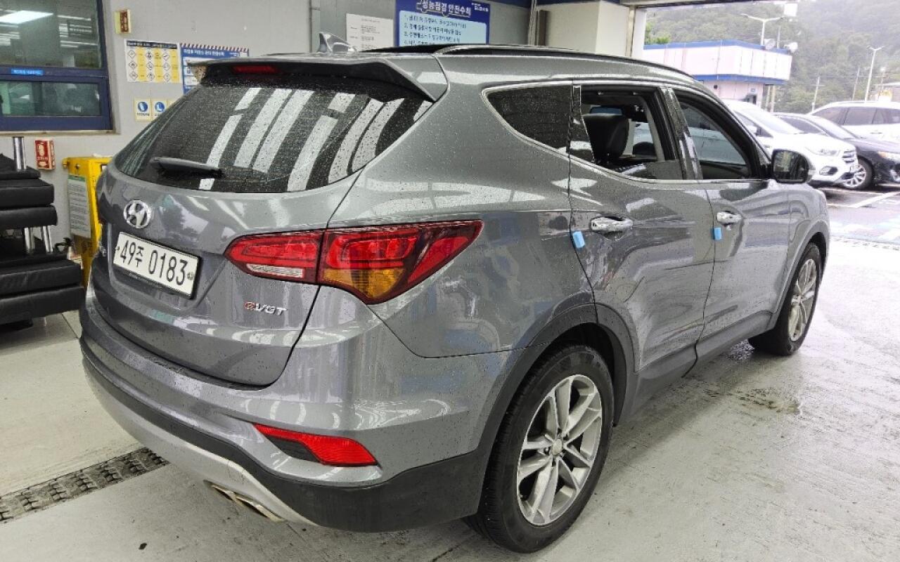 Hyundai SantaFe (2015)