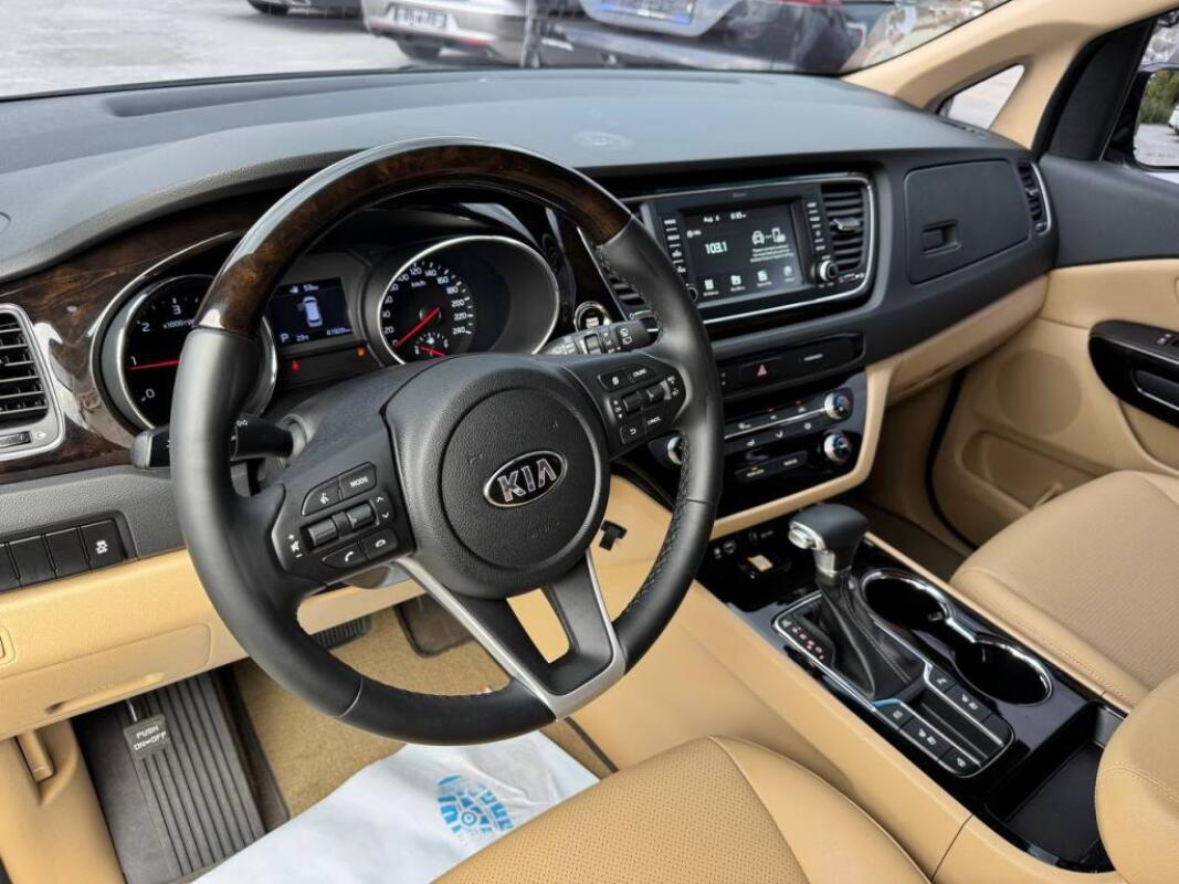 Kia Carnival (2018)