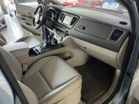 Kia Carnival (2014)