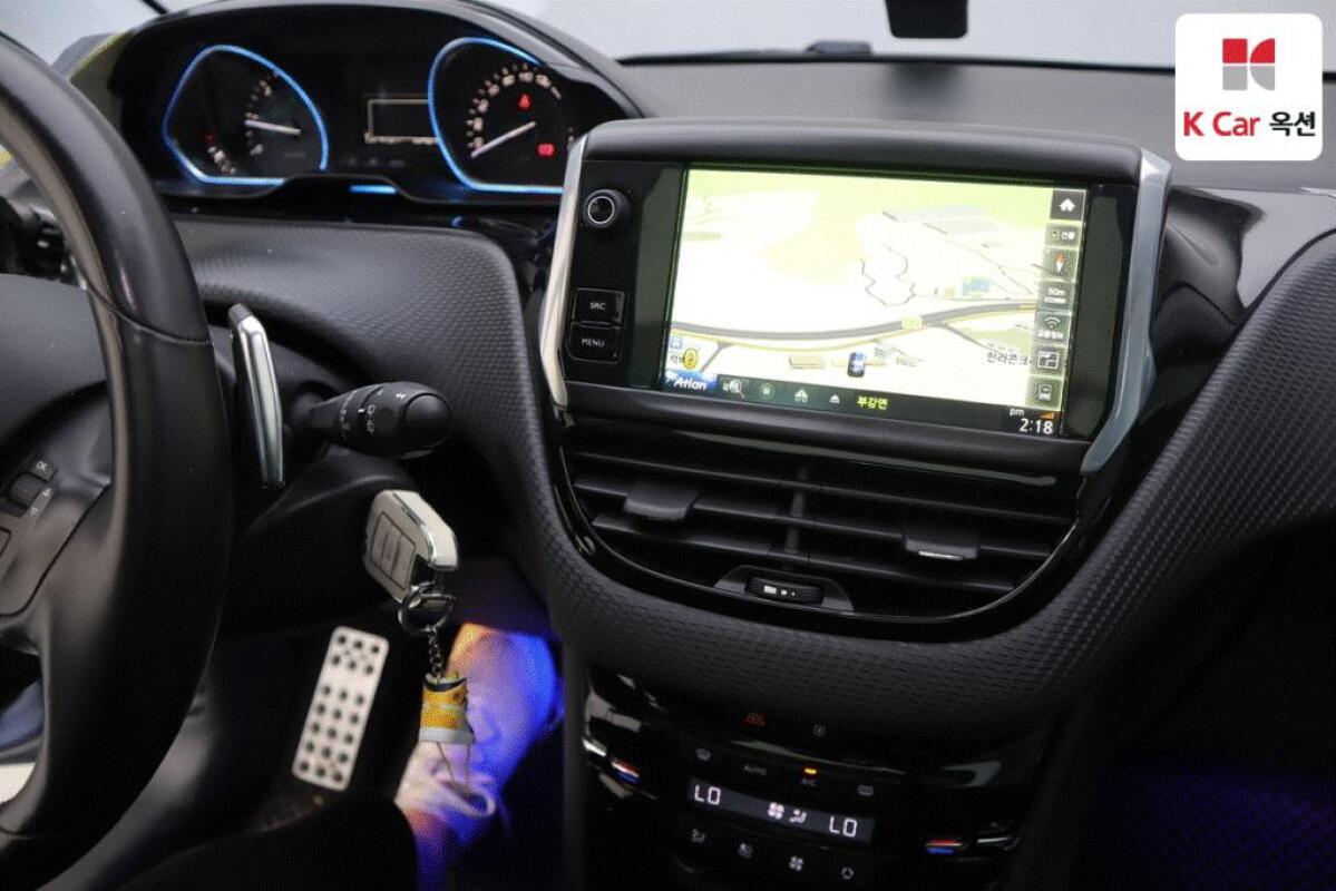 Peugeot 2008 (2015)