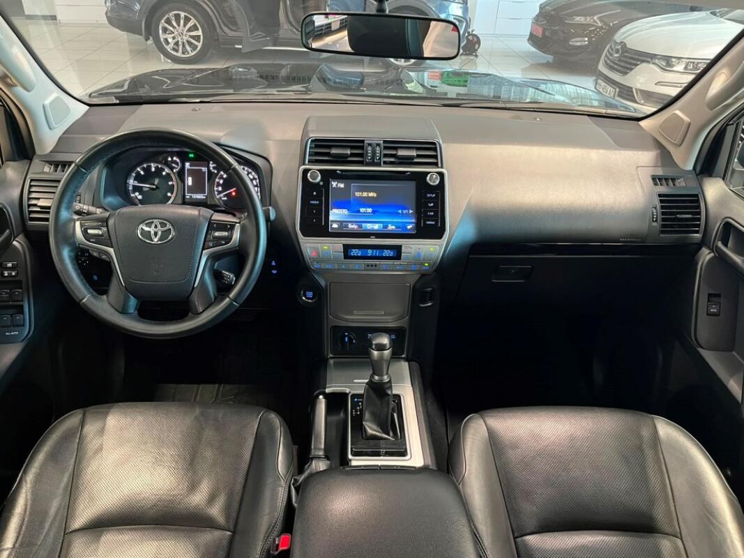 Toyota Land Cruiser (2019)