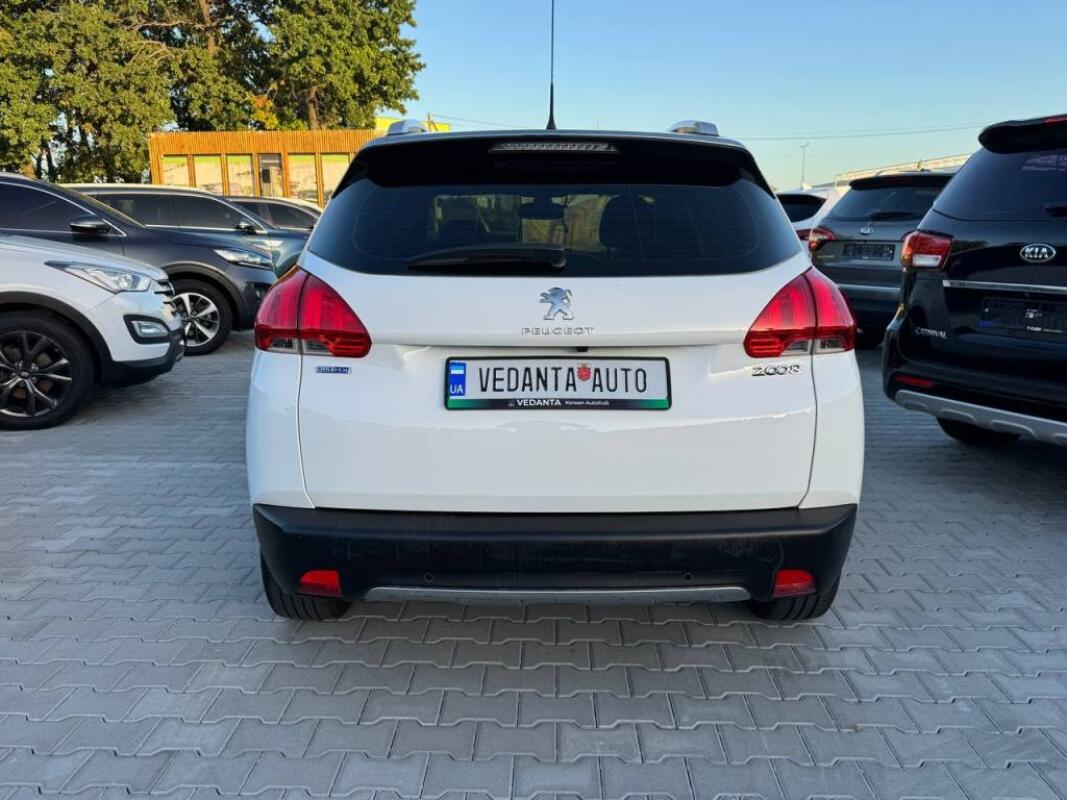 Peugeot 2008 (2015)