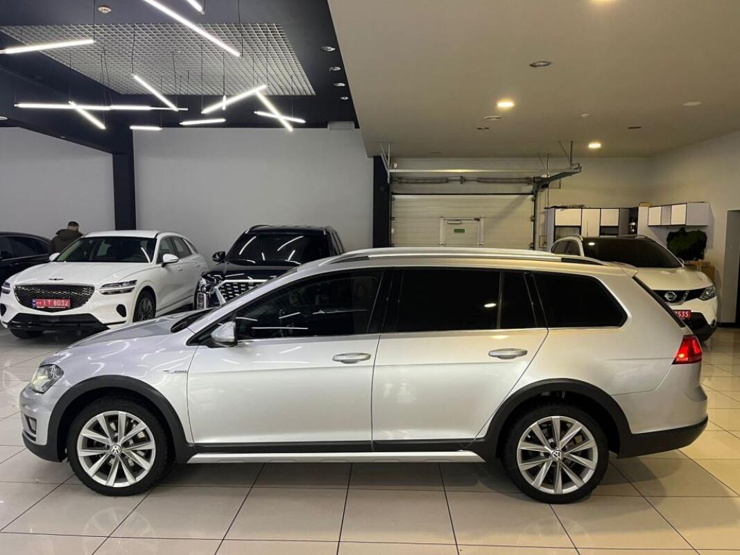 Volkswagen Golf Alltrack (2016)