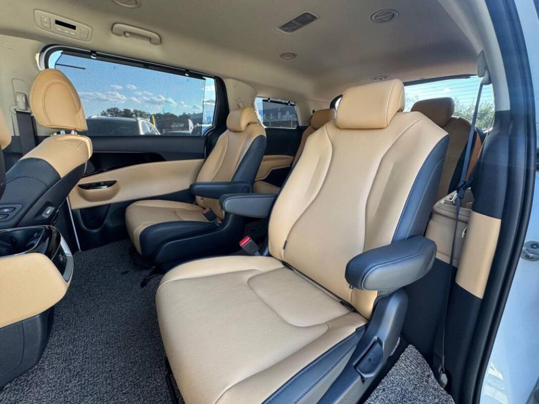 Kia Carnival (2022)